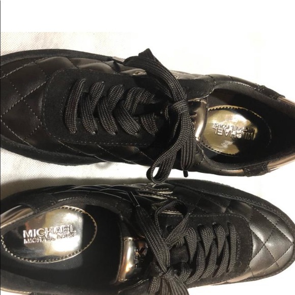 - Michael kor black quilted lace up man made…price is FIRM - Picture 8 of 8